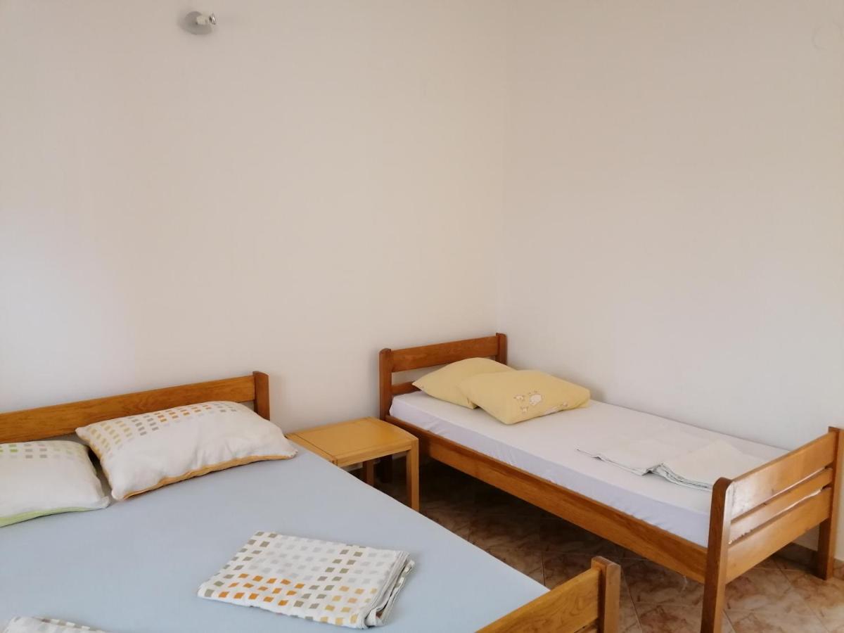 Apartments Villa Venera Ražanac エクステリア 写真