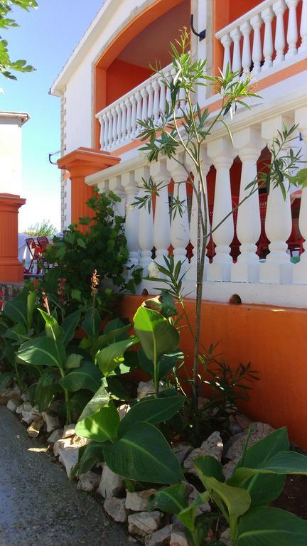 Apartments Villa Venera Ražanac エクステリア 写真