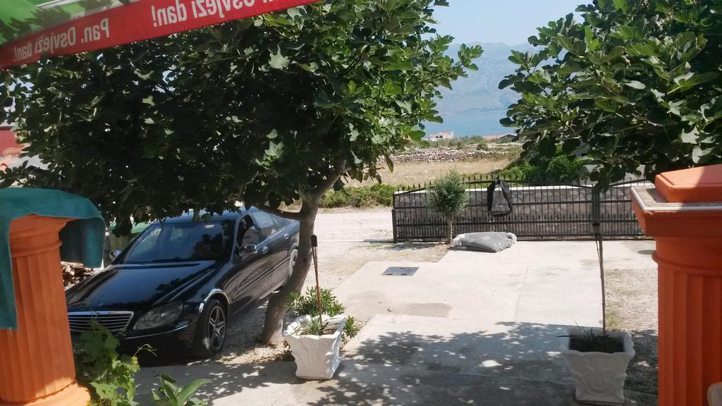 Apartments Villa Venera Ražanac エクステリア 写真