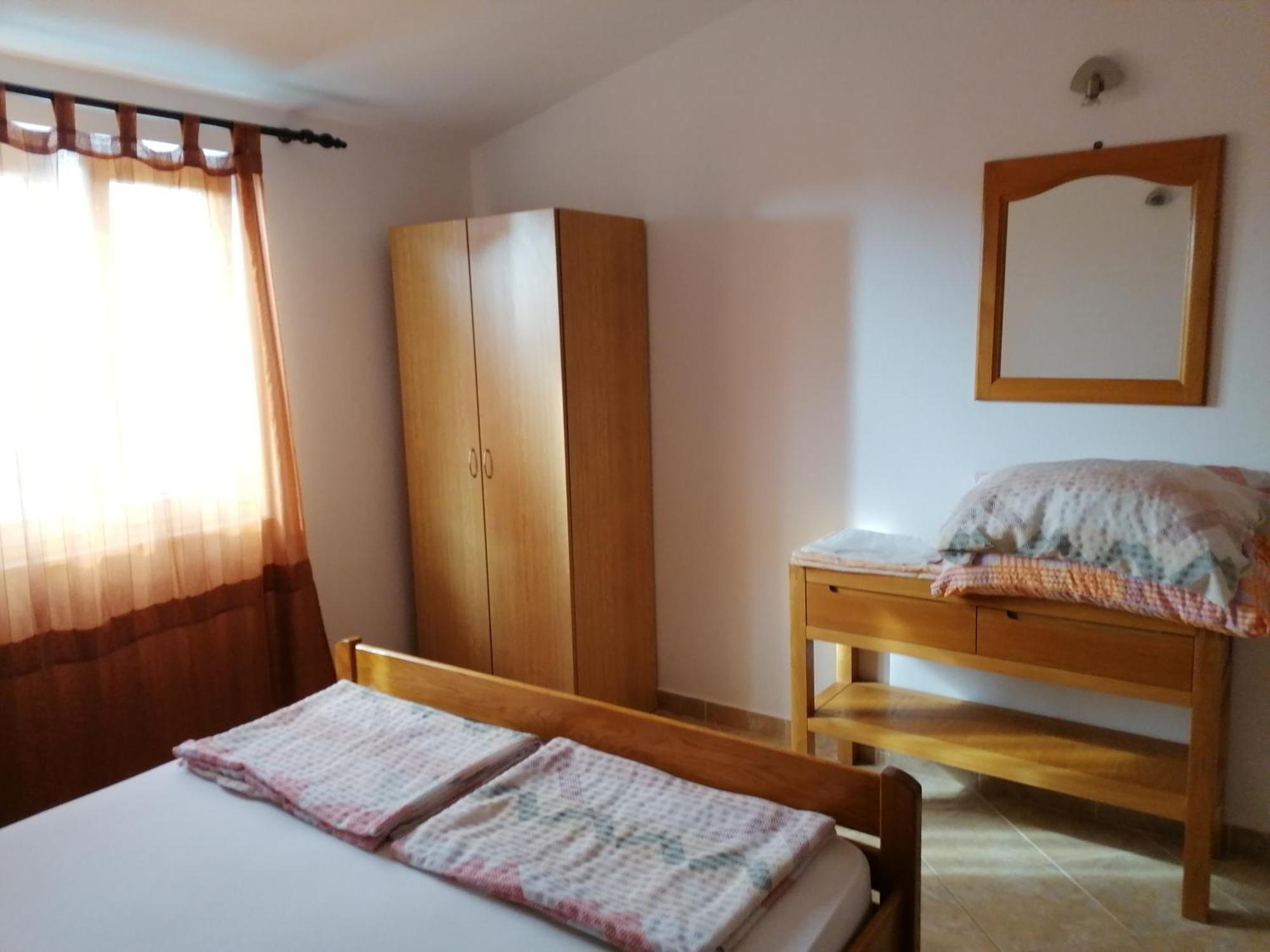 Apartments Villa Venera Ražanac エクステリア 写真